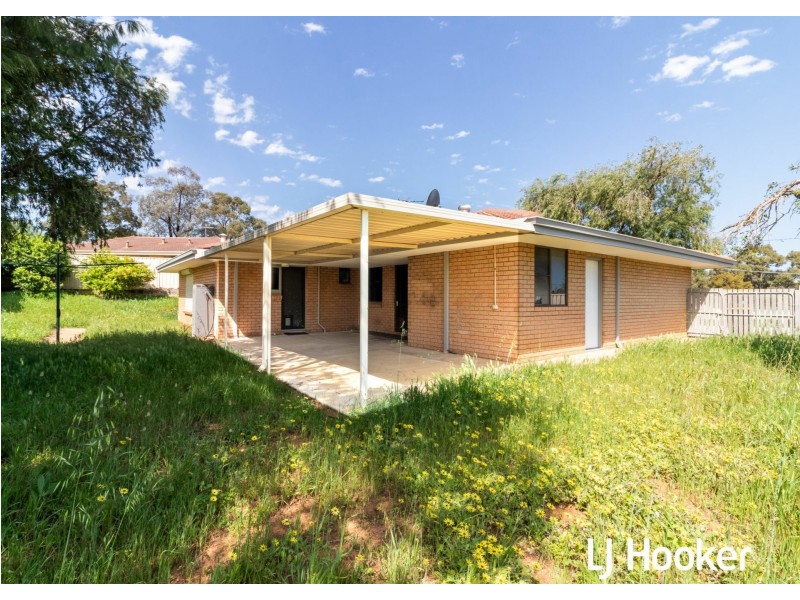 9 Eliot Close, Parmelia WA 6167