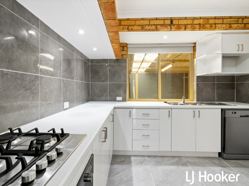 15 Zamia Court, Parmelia WA 6167