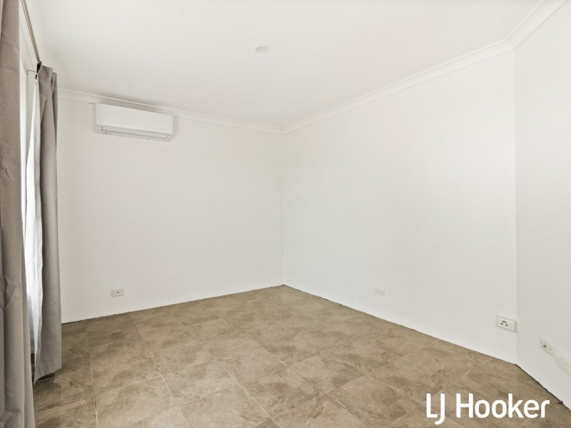 15 Zamia Court, Parmelia WA 6167