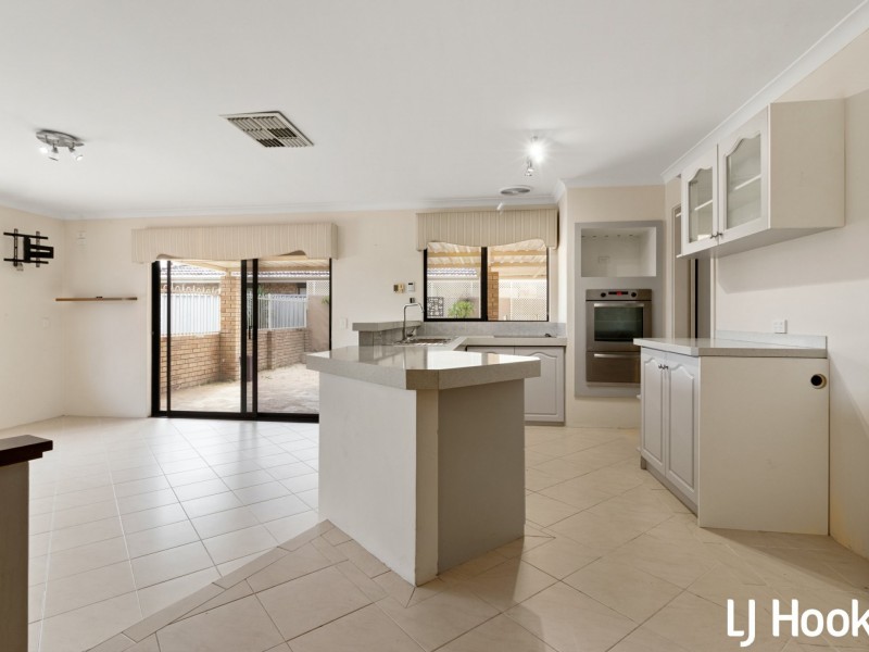 13 Bonnydoon Court, Cooloongup WA 6168