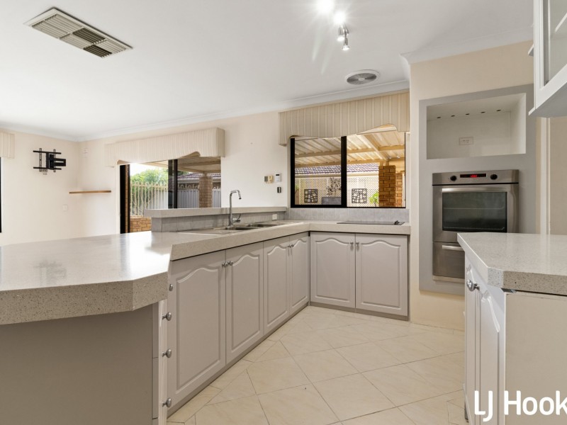 13 Bonnydoon Court, Cooloongup WA 6168