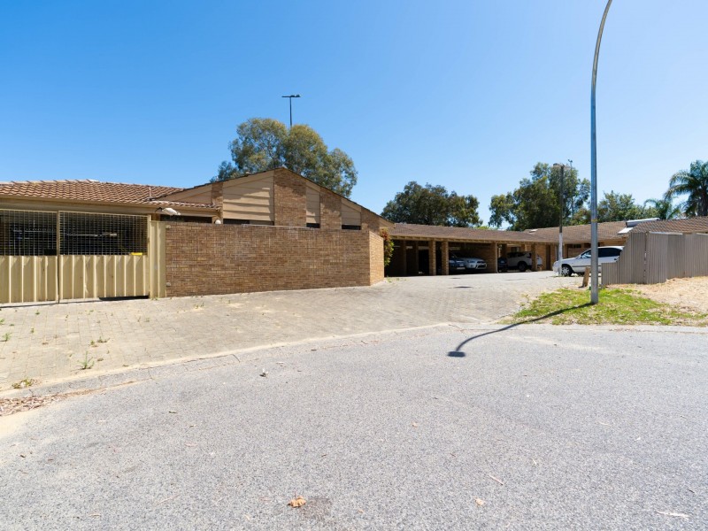 Unit 8/13 Bray Place, Beechboro WA 6063