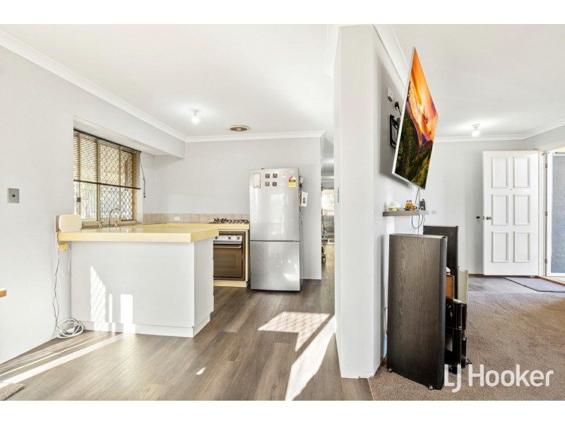 39 Corring Way, Parmelia WA 6167
