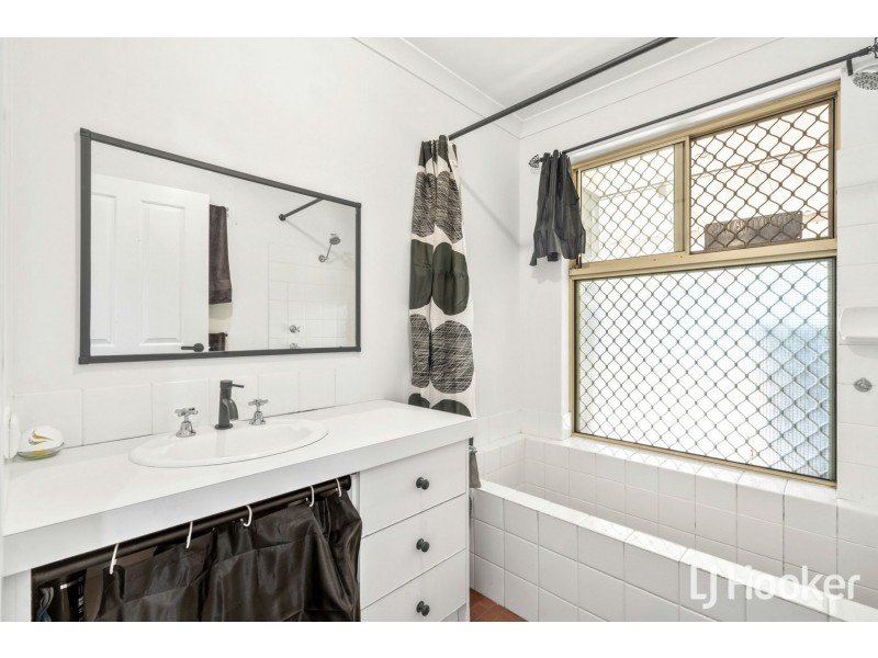 39 Corring Way, Parmelia WA 6167