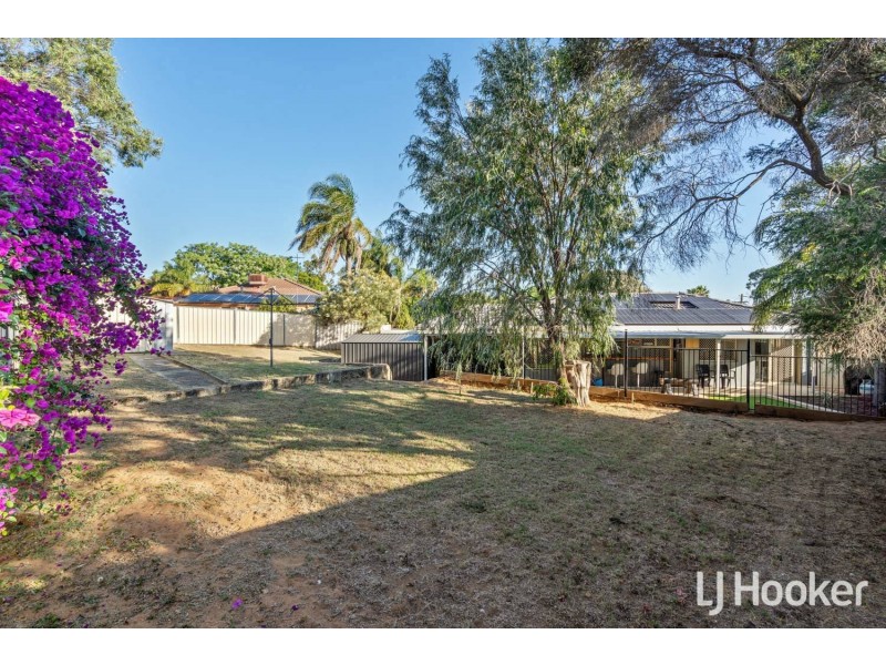 39 Corring Way, Parmelia WA 6167