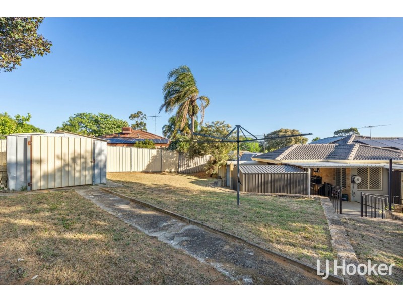 39 Corring Way, Parmelia WA 6167