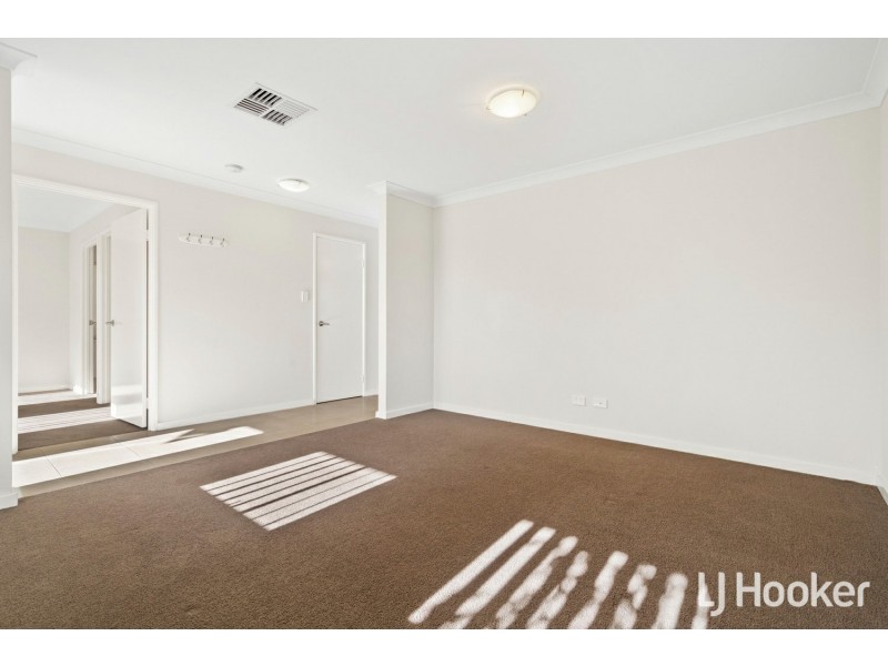 32 Fairhaven Boulevard, Wellard WA 6170