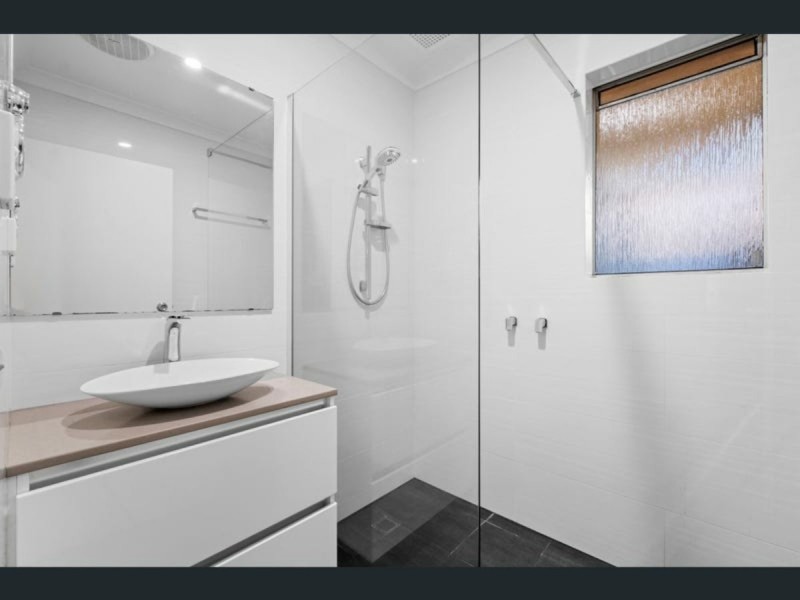 7B Rhyl Place, Langford WA 6147