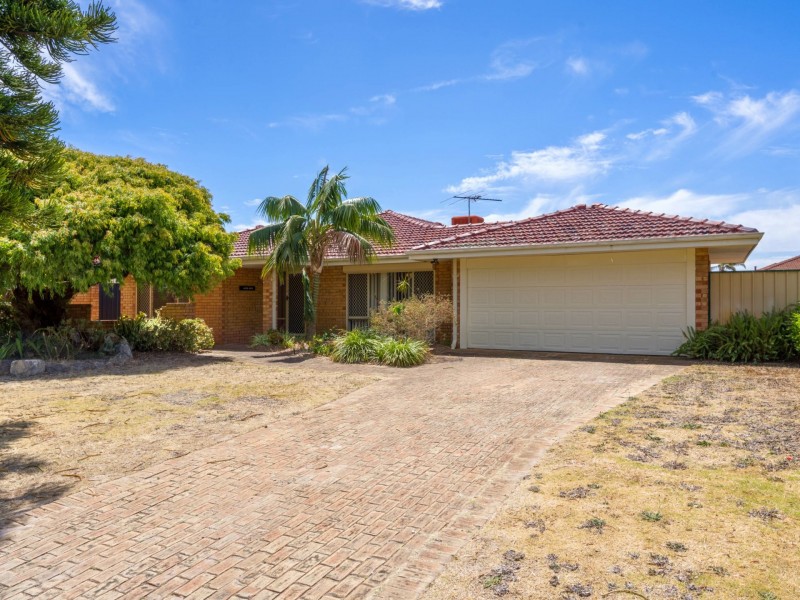 8 Chelmsford Avenue, Port Kennedy WA 6172