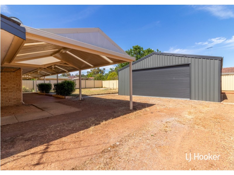 117 Meares Avenue, Parmelia WA 6167