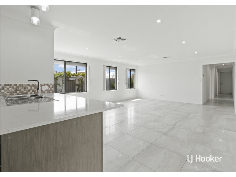 91 Portobello Parade, Wellard WA 6170