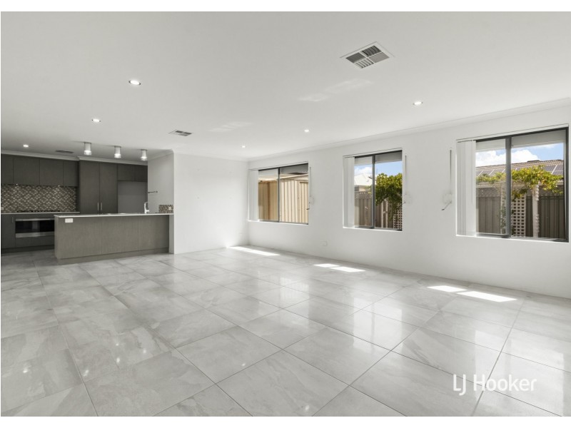 91 Portobello Parade, Wellard WA 6170