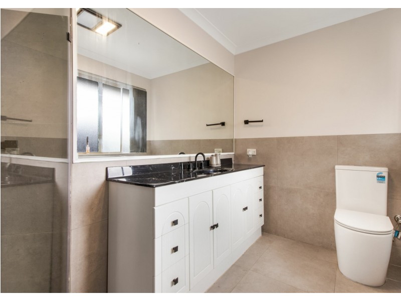 2 Batavia Court, Port Kennedy WA 6172