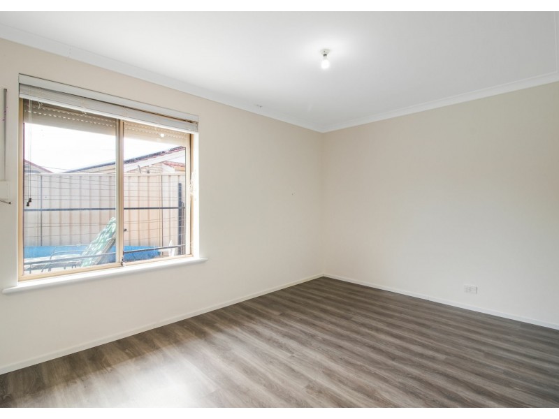 2 Batavia Court, Port Kennedy WA 6172