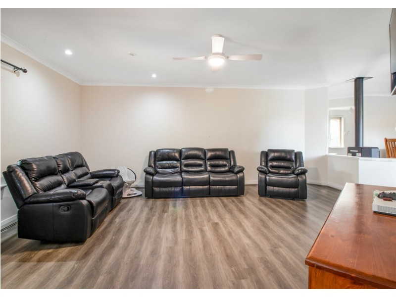 2 Batavia Court, Port Kennedy WA 6172