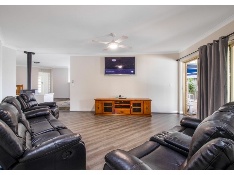 2 Batavia Court, Port Kennedy WA 6172