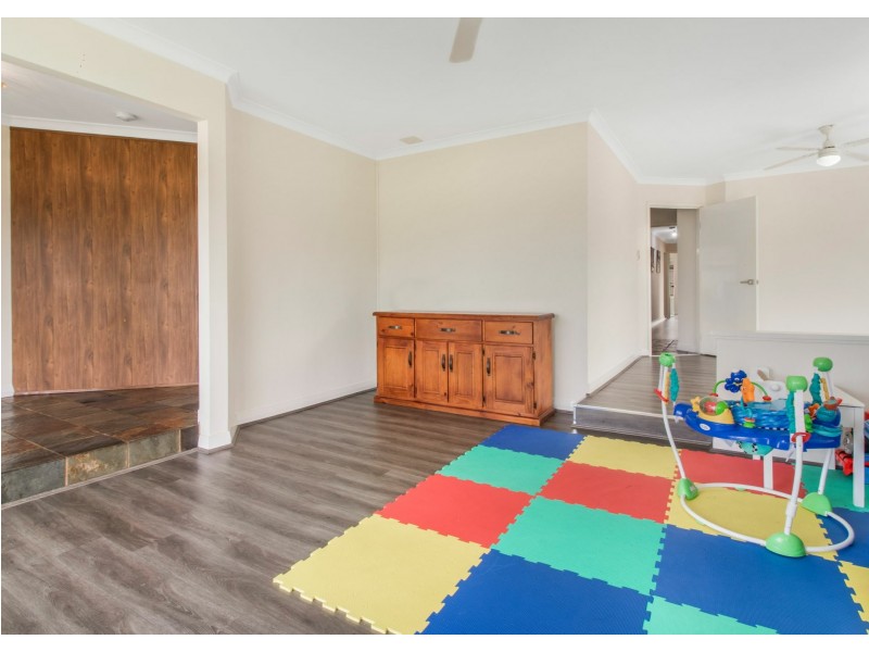 2 Batavia Court, Port Kennedy WA 6172