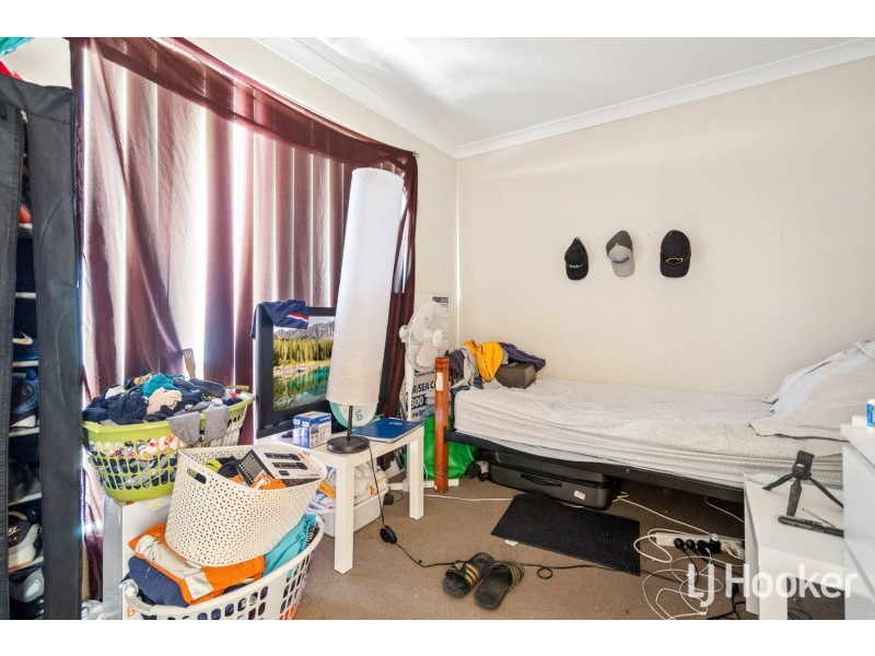 24 Clarinda Avenue, Orelia WA 6167