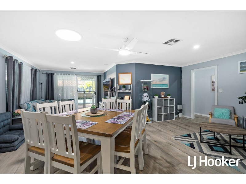 72 Endeavour Drive, Port Kennedy WA 6172