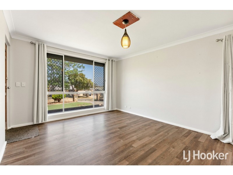 39 Woodley Way, Parmelia WA 6167