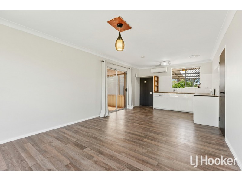 39 Woodley Way, Parmelia WA 6167