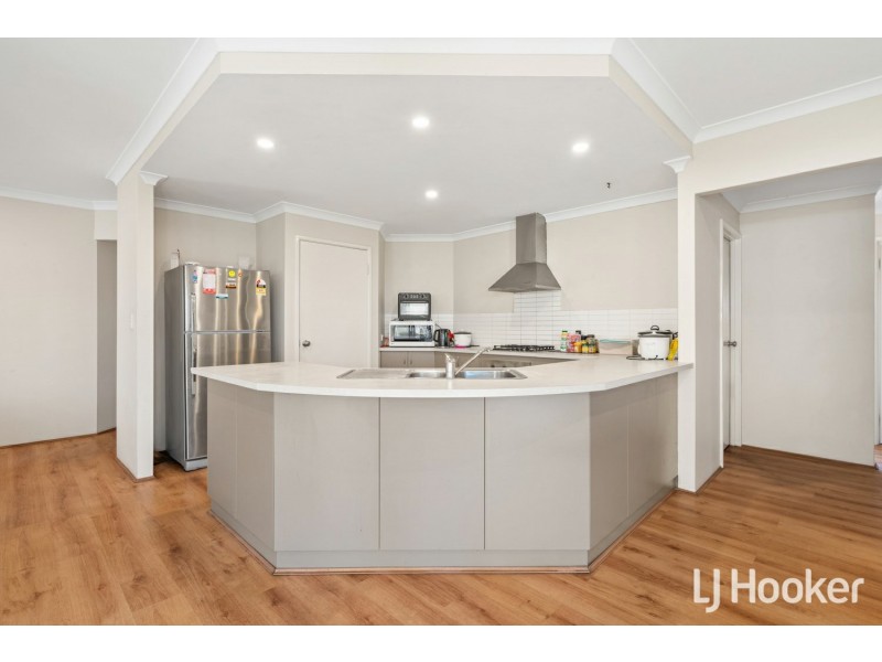 24 Clarinda Avenue, Orelia WA 6167