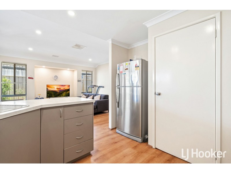 24 Clarinda Avenue, Orelia WA 6167