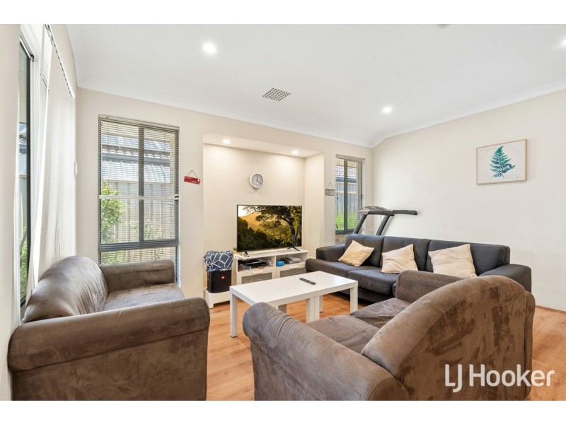 24 Clarinda Avenue, Orelia WA 6167