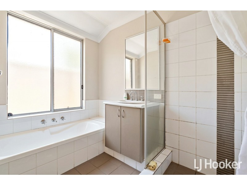 24 Clarinda Avenue, Orelia WA 6167