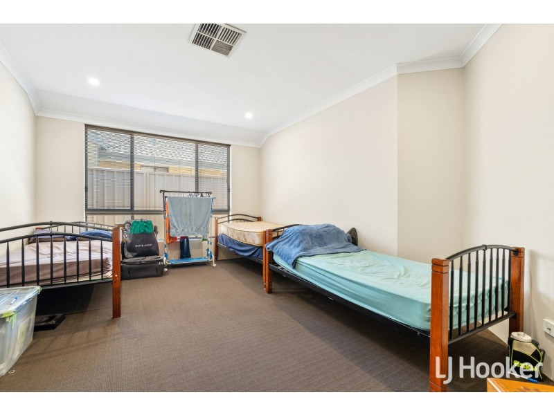 24 Clarinda Avenue, Orelia WA 6167