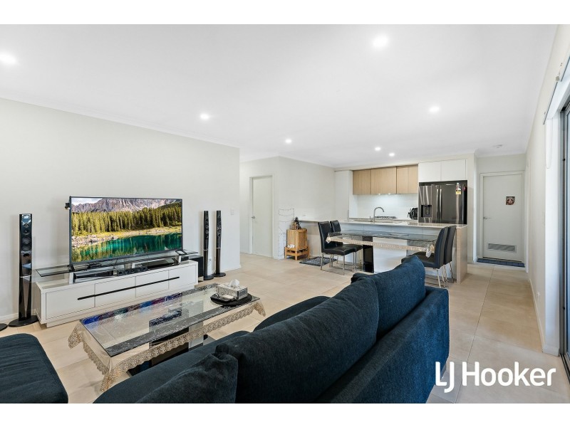 5 Vozhe Street, Hammond Park WA 6164