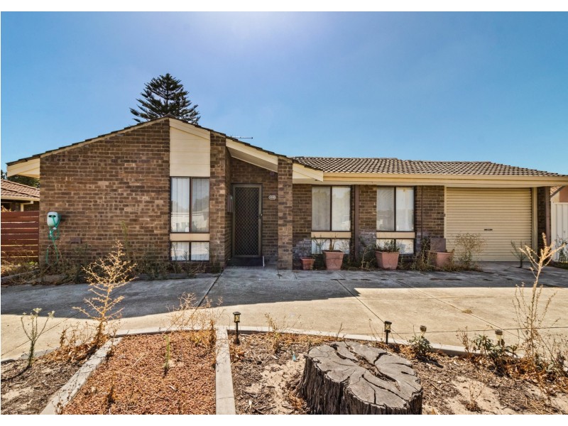 32 Haselmere Circus, Rockingham WA 6168