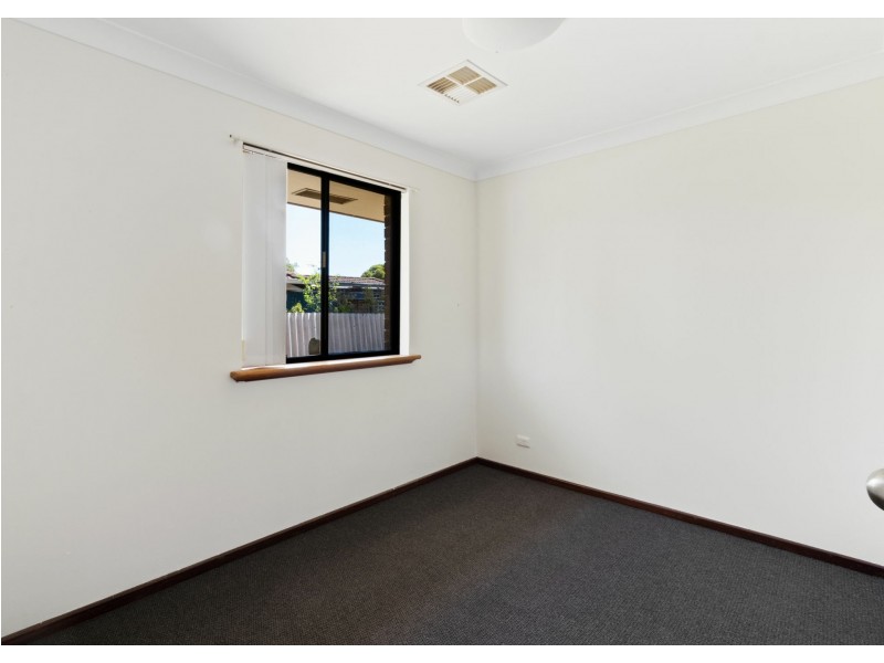 32 Haselmere Circus, Rockingham WA 6168