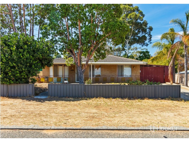 12 Woodley Way, Parmelia WA 6167