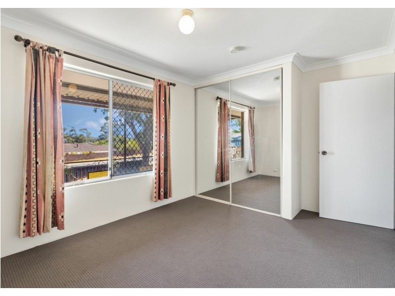 12 Woodley Way, Parmelia WA 6167