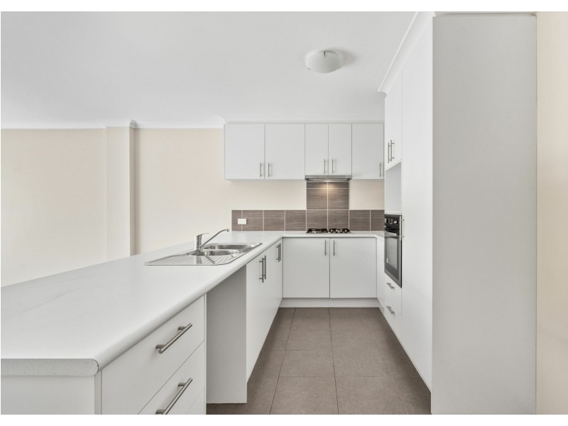 7 Gaffin Way, Kwinana Town Centre WA 6167