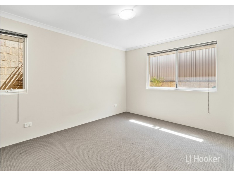 7 Gaffin Way, Kwinana Town Centre WA 6167