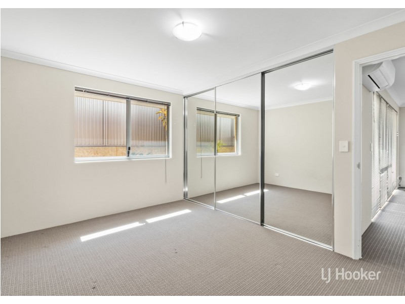 7 Gaffin Way, Kwinana Town Centre WA 6167