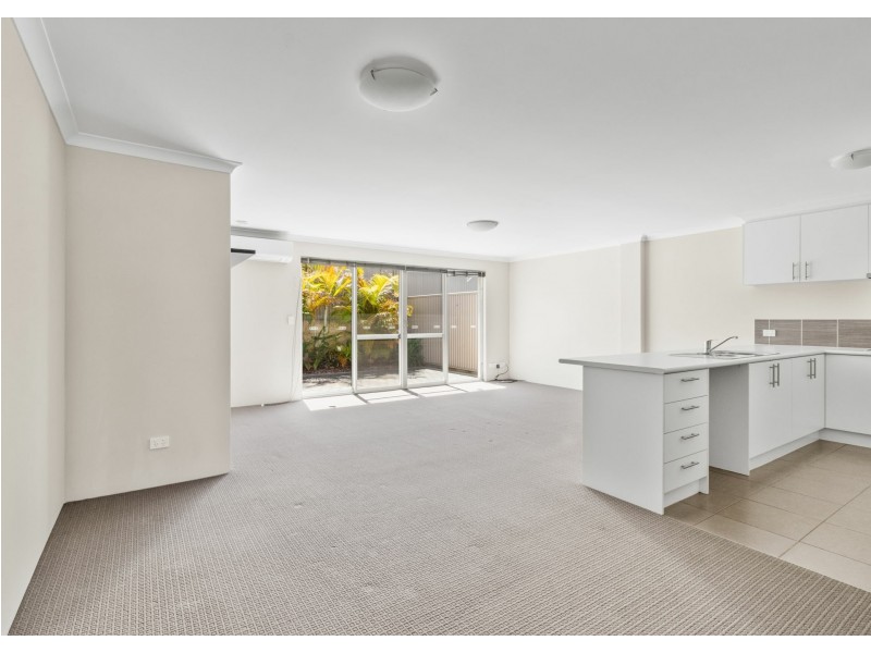 7 Gaffin Way, Kwinana Town Centre WA 6167