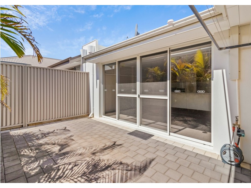 7 Gaffin Way, Kwinana Town Centre WA 6167