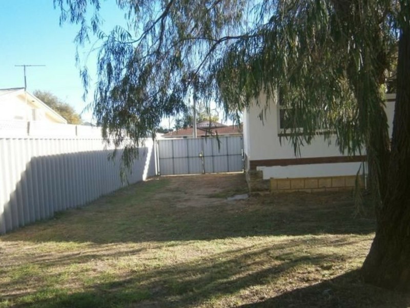 29 Hokin Street, Waikiki WA 6169