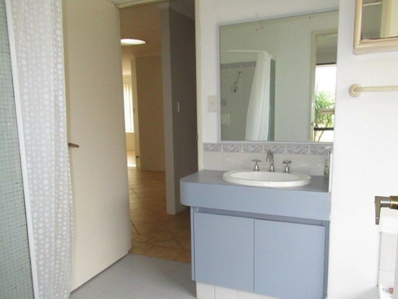 48 Sarah Ann Crescent, Warnbro WA 6169