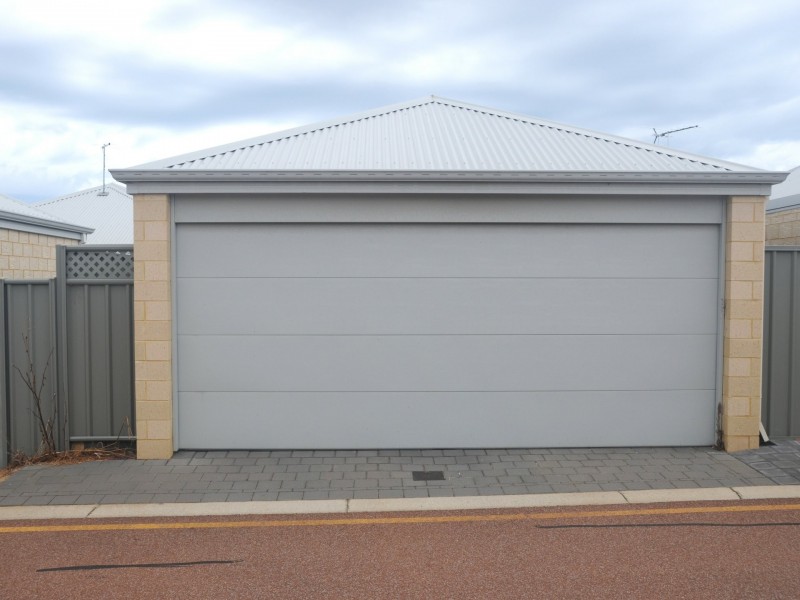10 Ossett Street, Wellard WA 6170
