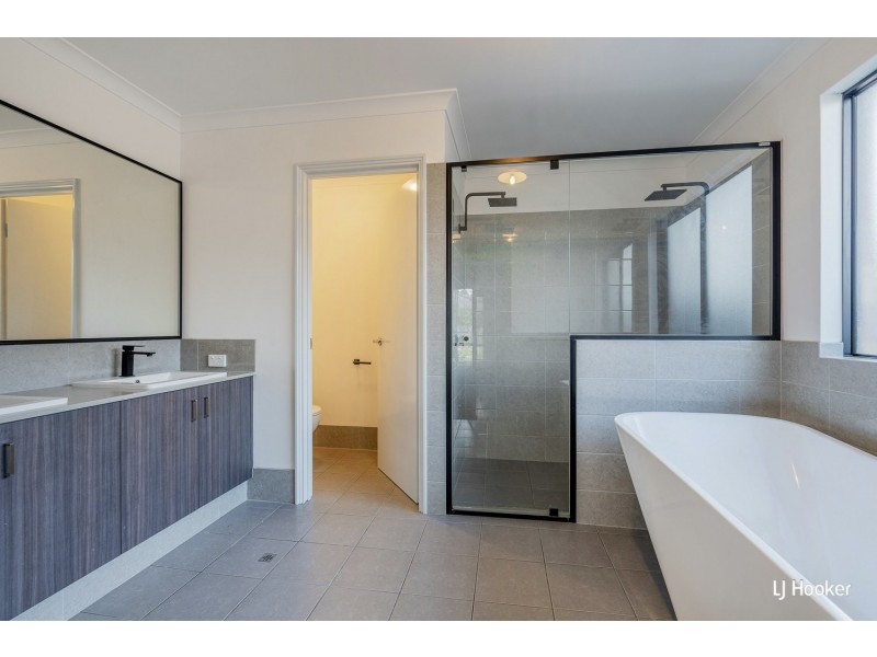 8 Paramount Boulevard, Baldivis WA 6171