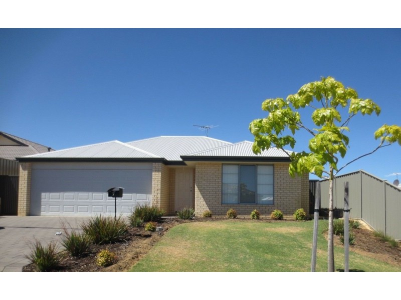 7 Highbridge Way, Leda WA 6170