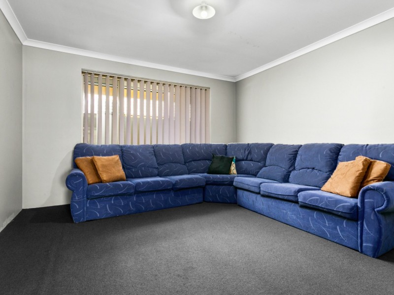 4 Lakewood Grove, Bertram WA 6167