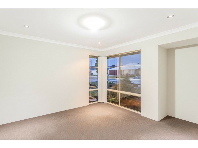 19 Quartz Avenue, Wellard WA 6170