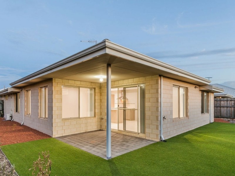 19 Quartz Avenue, Wellard WA 6170