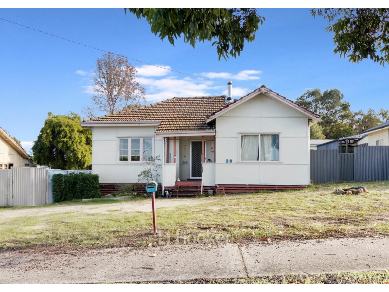 29 Moore Street, Collie WA 6225