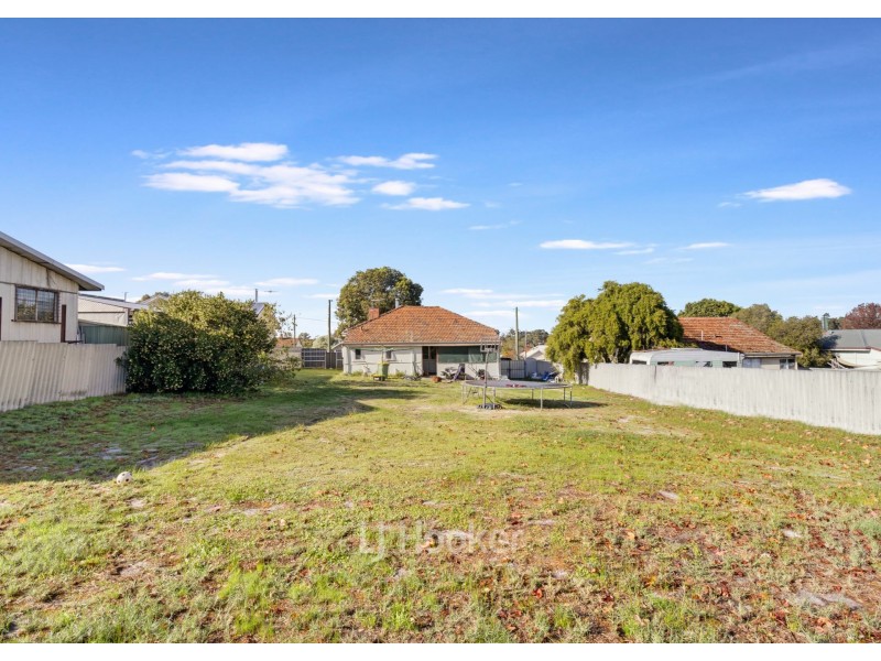 29 Moore Street, Collie WA 6225